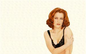 Gillian Anderson